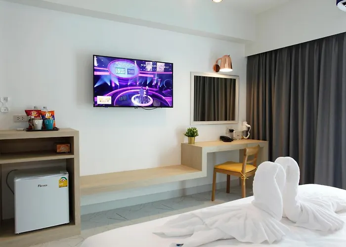 Отель Port Canary Airport 4*